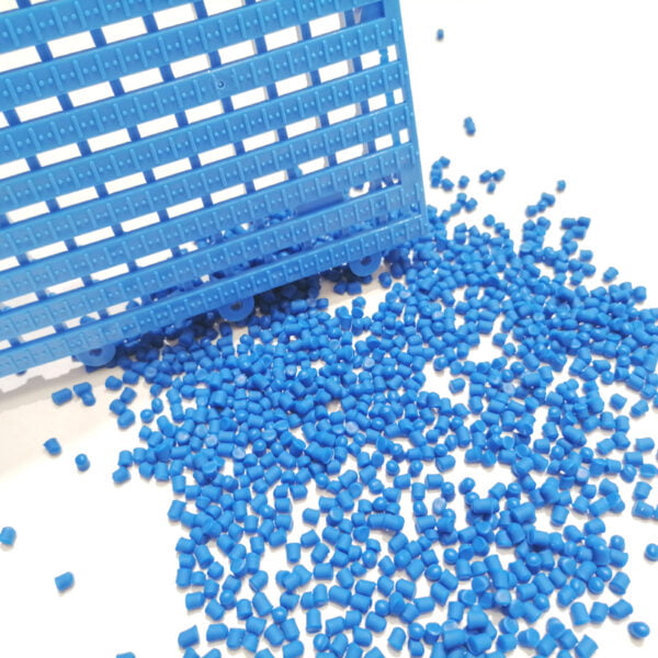 Semi-Rigid PVC Pellets for Flooring Mats Injection Molding - 图片 2